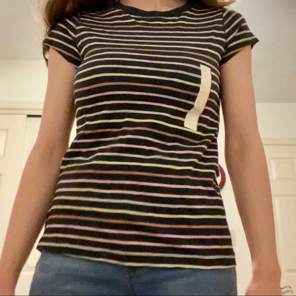NWT Universal Thread Basic Tee - Picture 3 of 4